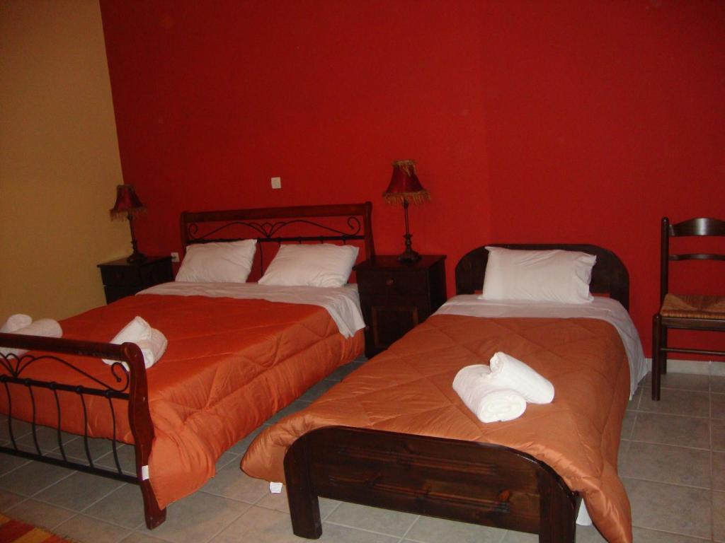 Kafiona Guesthouse Pírgos Dhiroú Стая снимка